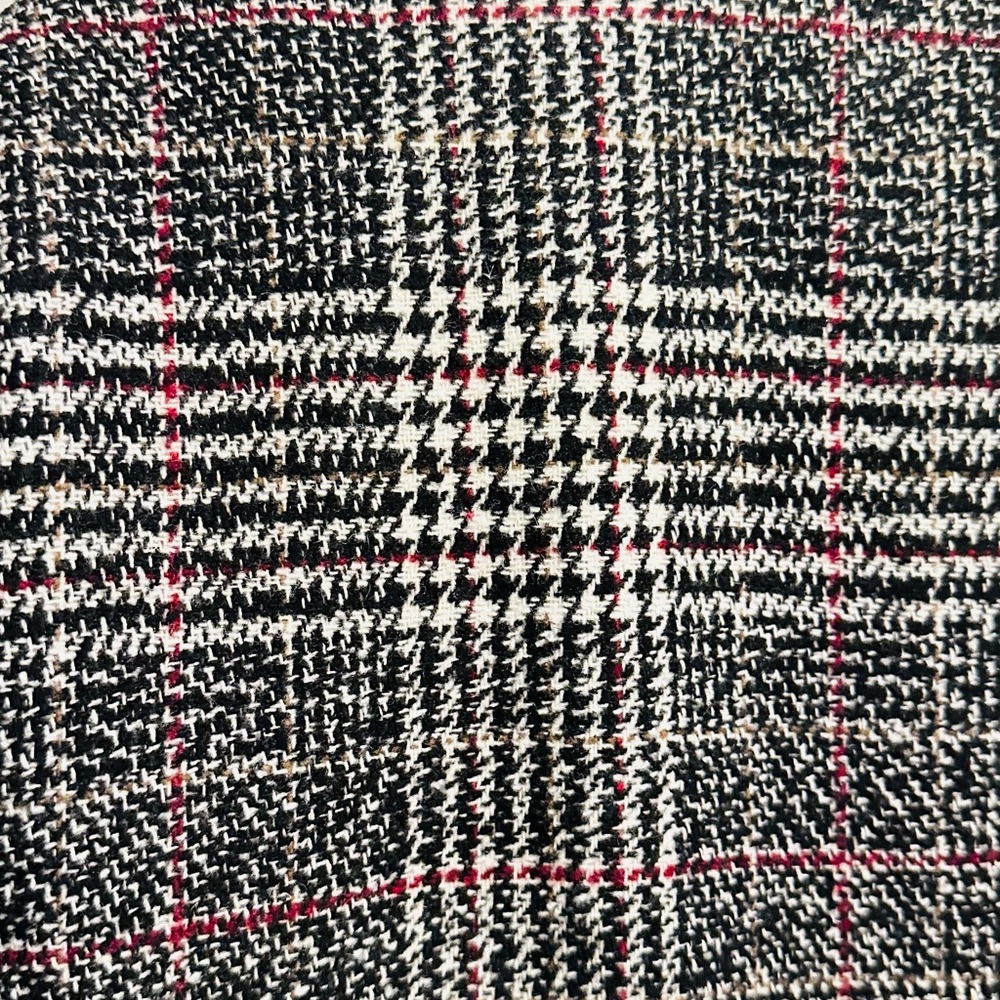 Unisex Houndstooth Pattern Black and White. - Picture 6 of 13